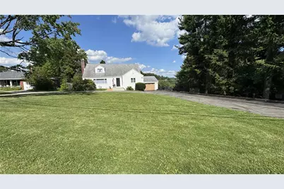 641 Harvey Ave, Hempfield Township, PA 15601 - Photo 2