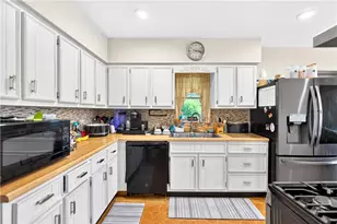 1218 Mutual St, Pittsburgh, PA 15204 - Photo 8