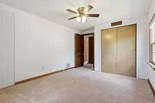 5701 Library Rd, Bethel Park, PA 15102 - Photo 30