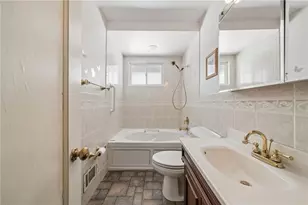 318 Dunbar Dr, Wilkins Township, PA 15235 - Photo 20