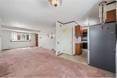 318 Dunbar Dr, Wilkins Township, PA 15235 - Photo 8
