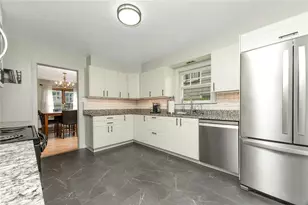 424 N Center St, Grove City Boro, PA 16127 - Photo 20