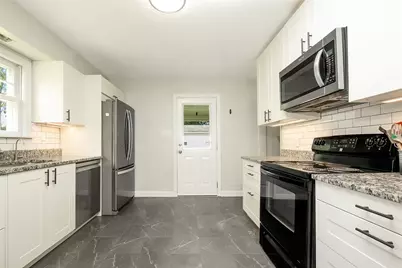 424 N Center St, Grove City Boro, PA 16127 - Photo 22