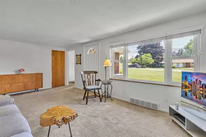 115 Shafer Rd, Moon/Crescent Twp, PA 15108 - Photo 4