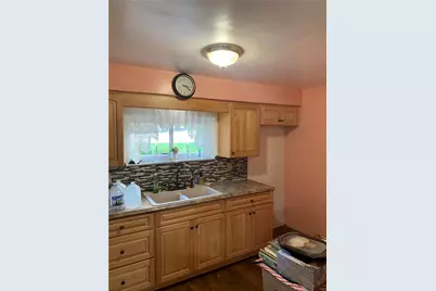 5102 Curry Rd, Pittsburgh, PA 15236 - Photo 6