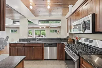2322 Marbury Rd, Pittsburgh, PA 15221 - Photo 8