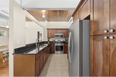 2322 Marbury Rd, Pittsburgh, PA 15221 - Photo 10