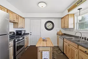1110 Graham St, Rostraver, PA 15012 - Photo 10
