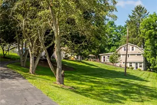 5551 Claytona Dr, Bethel Park, PA 15102 - Photo 32