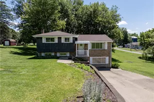 20 McCarrell Rd, Mt Pleasant Twp, PA 15340 - Photo 2