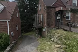 321 Lawnwood Ave, Pittsburgh, PA 15227 - Photo 2