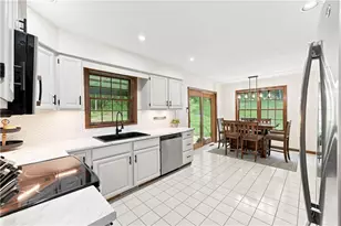 143 W Cruikshank Rd, Middlesex Township, PA 16002 - Photo 10