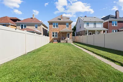 147 W Marigold St, Munhall, PA 15120 - Photo 24