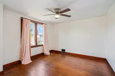 147 W Marigold St, Munhall, PA 15120 - Photo 12