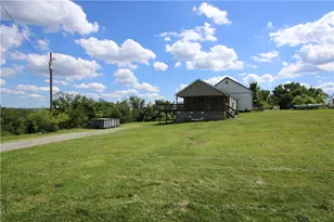 2460 Manown Rd, Forward Township, PA 15063 - Photo 32