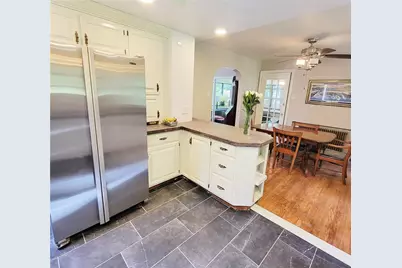 2218 Laketon Rd, Pittsburgh, PA 15221 - Photo 14