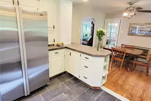 2218 Laketon Rd, Pittsburgh, PA 15221 - Photo 14