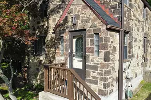 2218 Laketon Rd, Pittsburgh, PA 15221 - Photo 2