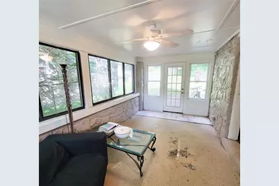 2218 Laketon Rd, Pittsburgh, PA 15221 - Photo 16