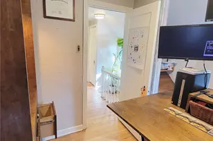2218 Laketon Rd, Pittsburgh, PA 15221 - Photo 26