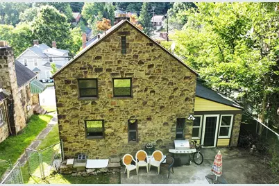 2218 Laketon Rd, Pittsburgh, PA 15221 - Photo 28