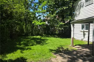 726 E 9th Ave, Munhall, PA 15120 - Photo 26