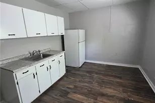726 E 9th Ave, Munhall, PA 15120 - Photo 4