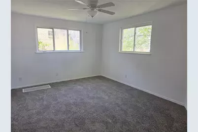 726 E 9th Ave, Munhall, PA 15120 - Photo 18
