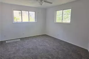 726 E 9th Ave, Munhall, PA 15120 - Photo 18
