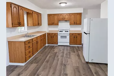 726 E 9th Ave, Munhall, PA 15120 - Photo 2