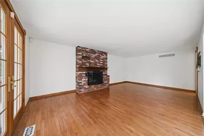 1800 Taper Dr, Pittsburgh, PA 15241 - Photo 8