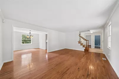 1800 Taper Dr, Pittsburgh, PA 15241 - Photo 4