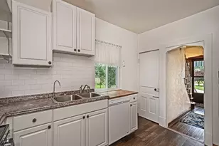 2 Ferry St, Vandergrift, PA 15629 - Photo 30