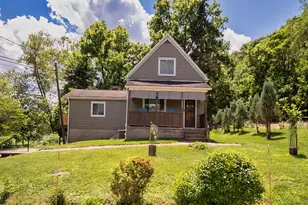 2 Ferry St, Vandergrift, PA 15629 - Photo 2