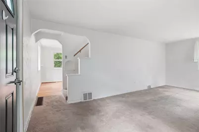 5163 Baptist Rd, Pittsburgh, PA 15236 - Photo 4