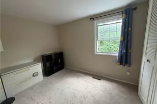 1376 Pheasant Cir, Pittsburgh, PA 15241 - Photo 10