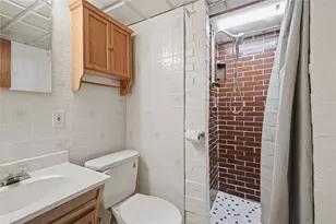954 Ellen Dr, Pittsburgh, PA 15227 - Photo 14