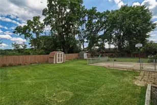 954 Ellen Dr, Pittsburgh, PA 15227 - Photo 18