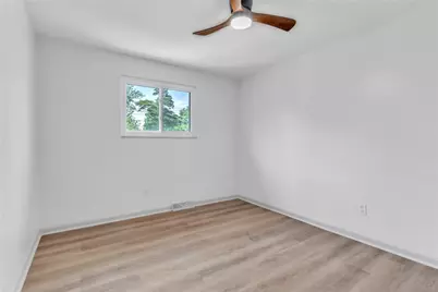 225 Grant Ave, Ross Twp, PA 15237 - Photo 22
