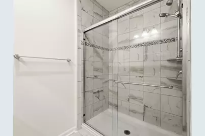 812 Curtman Ct, Pittsburgh, PA 15068 - Photo 16