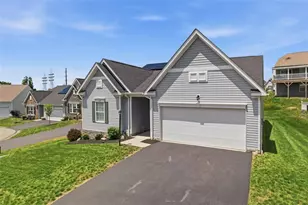 812 Curtman Ct, Pittsburgh, PA 15068 - Photo 2