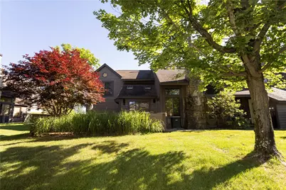 E-2 Sunridge Drive, Seven Springs, PA 15622 - Photo 2