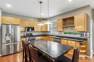 1712 Dawn Dr, Pittsburgh, PA 15143 - Photo 8