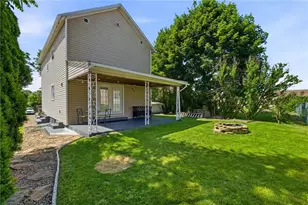 408 Wampum Ave, Ellwood City, PA 16117 - Photo 24