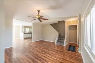 826 Eureka St, Pittsburgh, PA 15210 - Photo 6