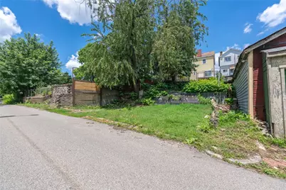 826 Eureka St, Pittsburgh, PA 15210 - Photo 32