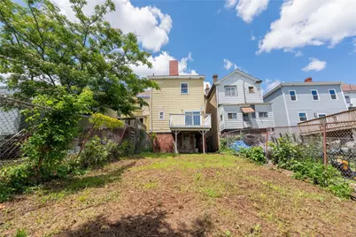826 Eureka St, Pittsburgh, PA 15210 - Photo 30