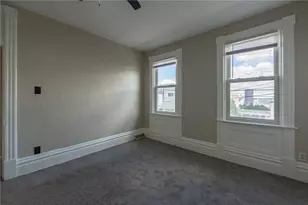 826 Eureka St, Pittsburgh, PA 15210 - Photo 12