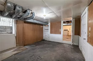 826 Eureka St, Pittsburgh, PA 15210 - Photo 26