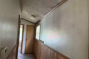 40 Mobile Rd, South Franklin, PA 15301 - Photo 14